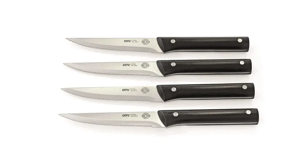 gefu-ge89155-set-de-4-couteaux-steak-en-acier-inoxydable-lames-dentel-es-noires image 1