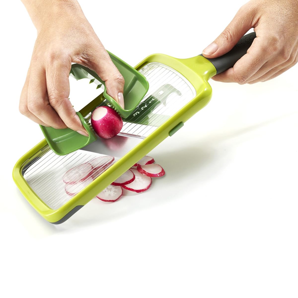 joseph-joseph-multi-grip-mandoline-de-cuisine-r-glable-coupe-l-gumes-3-paisseurs image 6