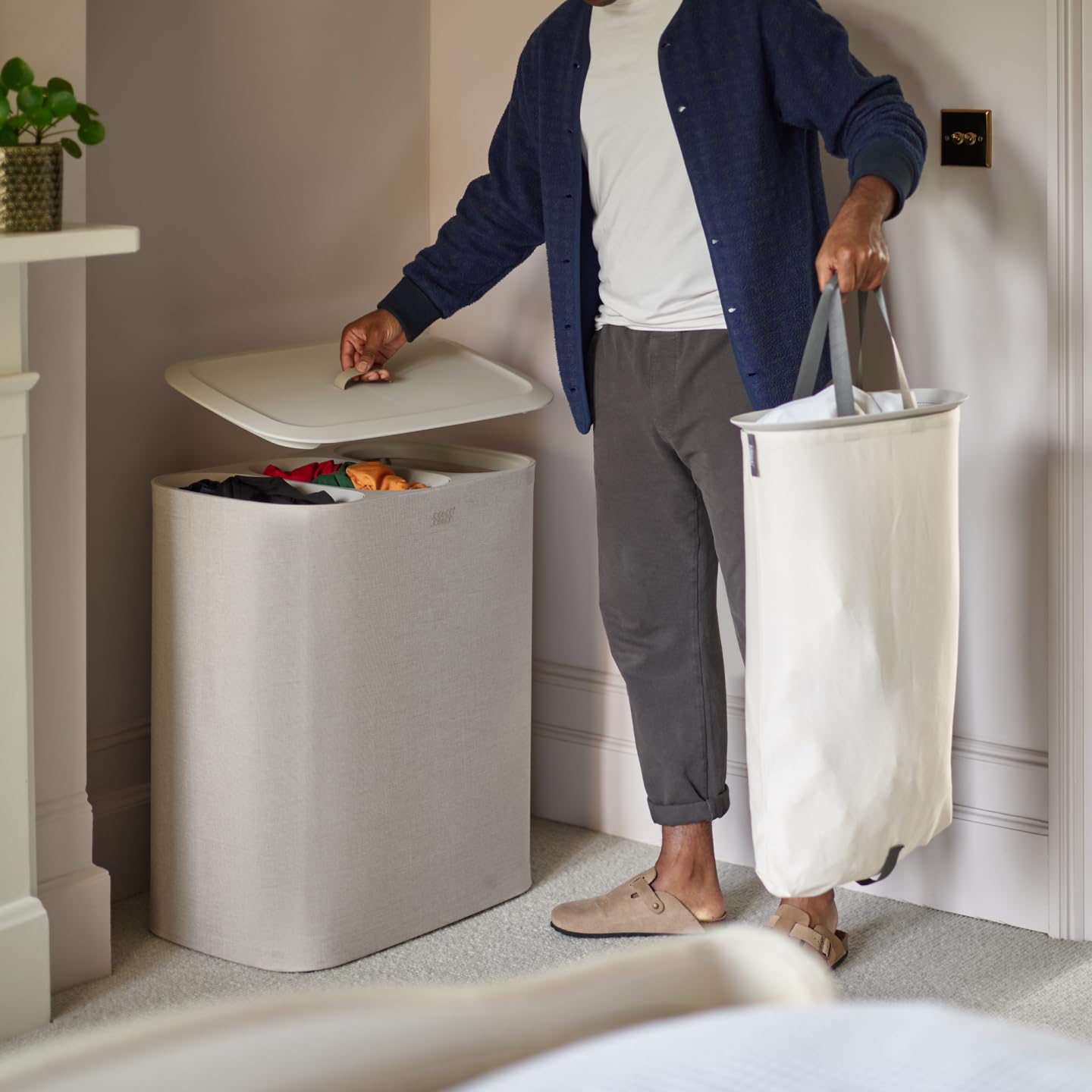 joseph-joseph-tota-trio-panier-linge-90-litres-avec-couvercle-3-sacs-de-tri-amov image 2