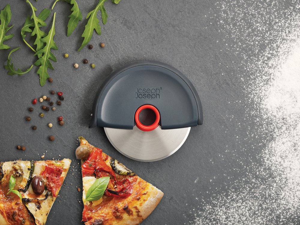joseph-joseph-disc-coupe-pizza-lame-acier-inoxydable-amovible-manche-silicone-an image 3
