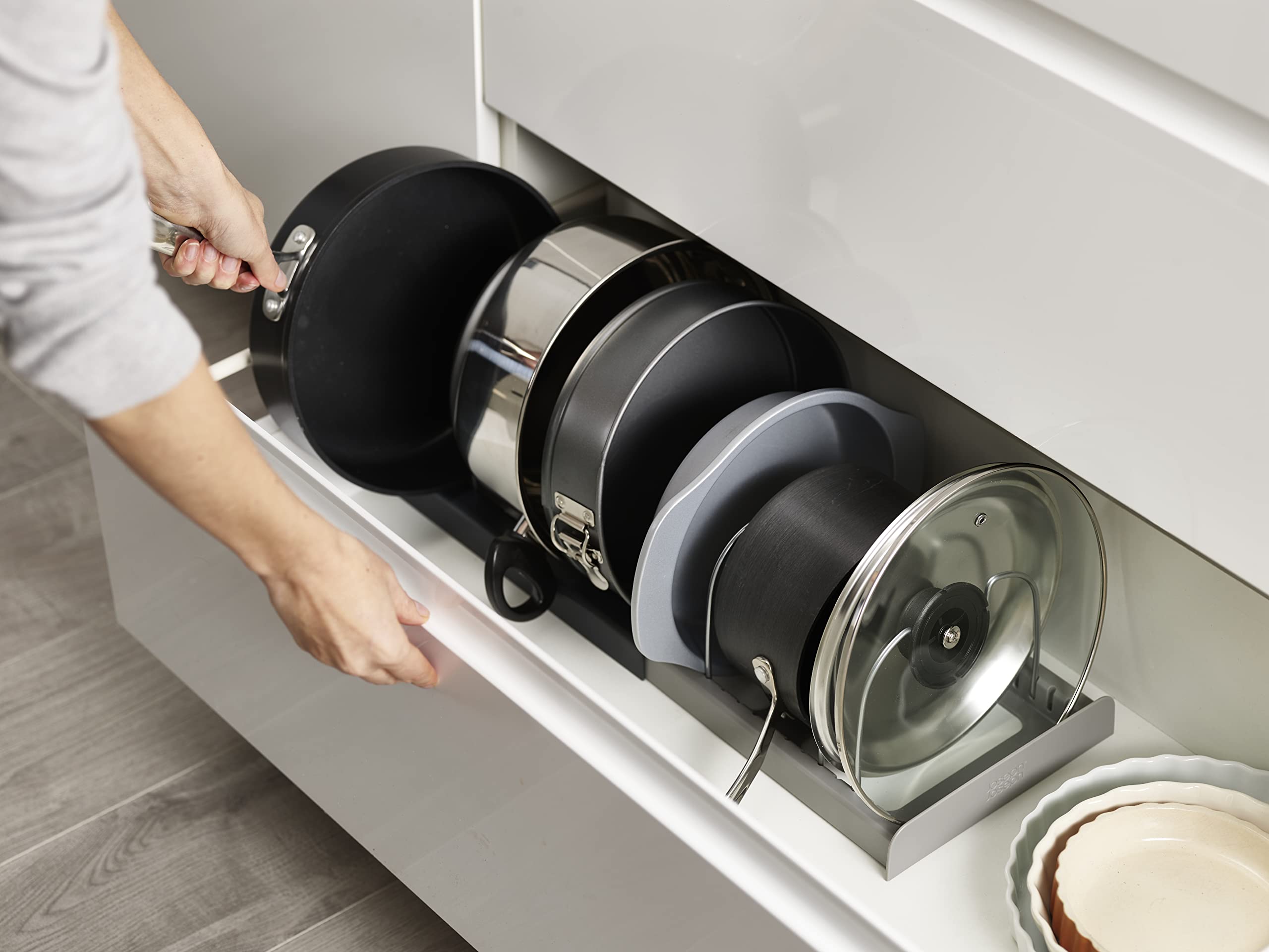 joseph-joseph-drawerstore-organiseur-de-tiroir-extensible-pour-casseroles-couver image 3