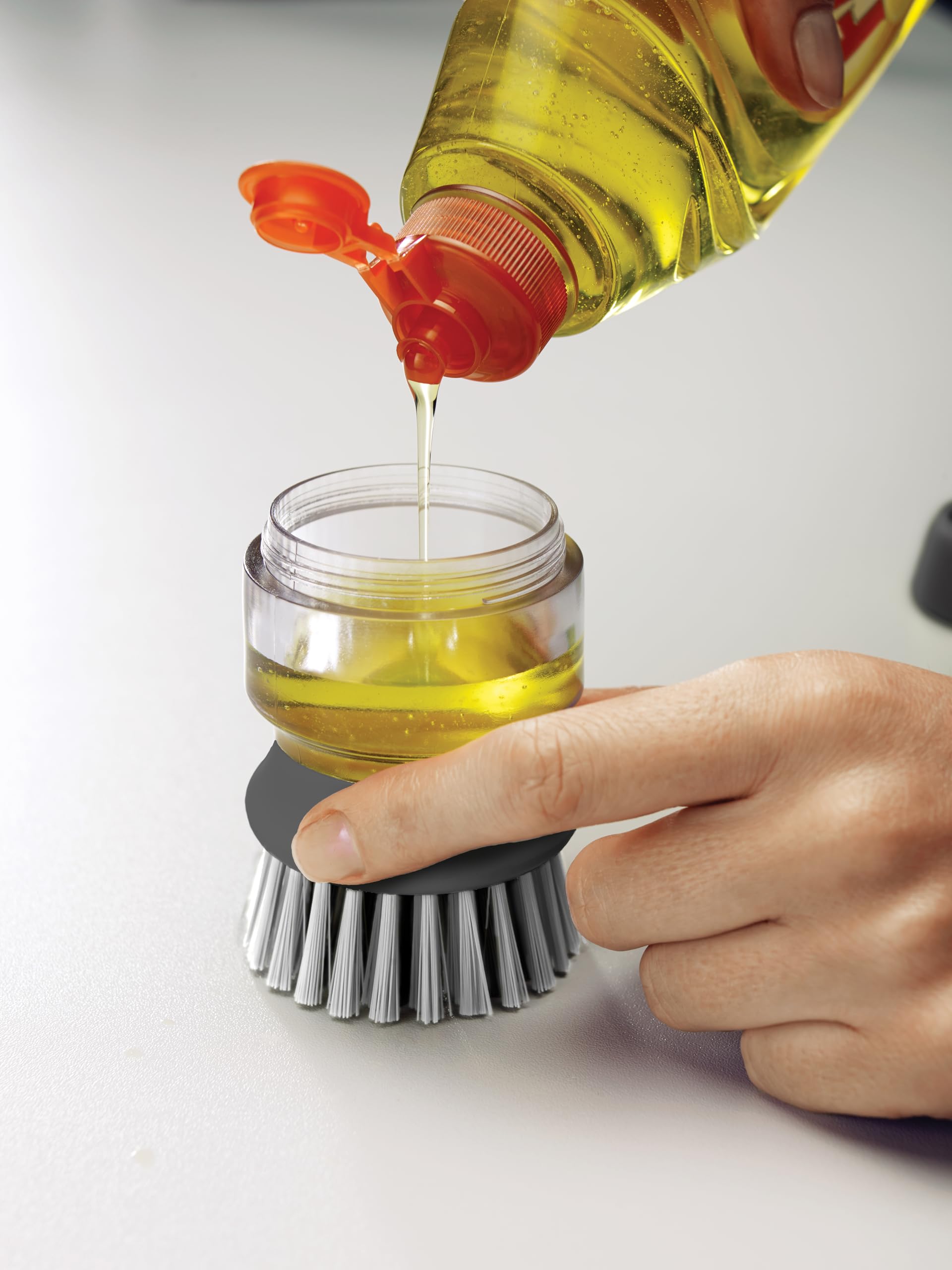 joseph-joseph-palm-scrub-brosse-vaisselle-avec-r-servoir-liquide-vaisselle-int-g image 3