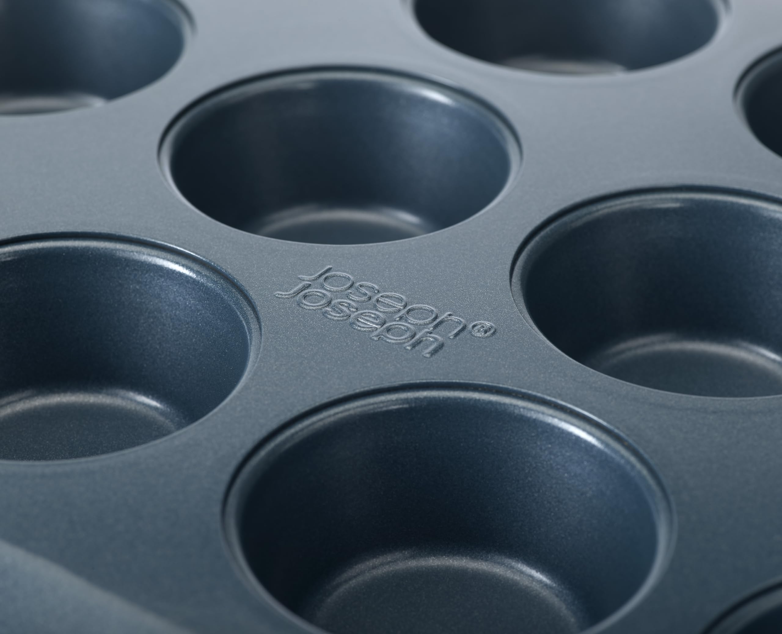 joseph-joseph-nest-plaque-muffins-antiadh-sive-12-tasses-en-acier-au-carbone-poi image 3