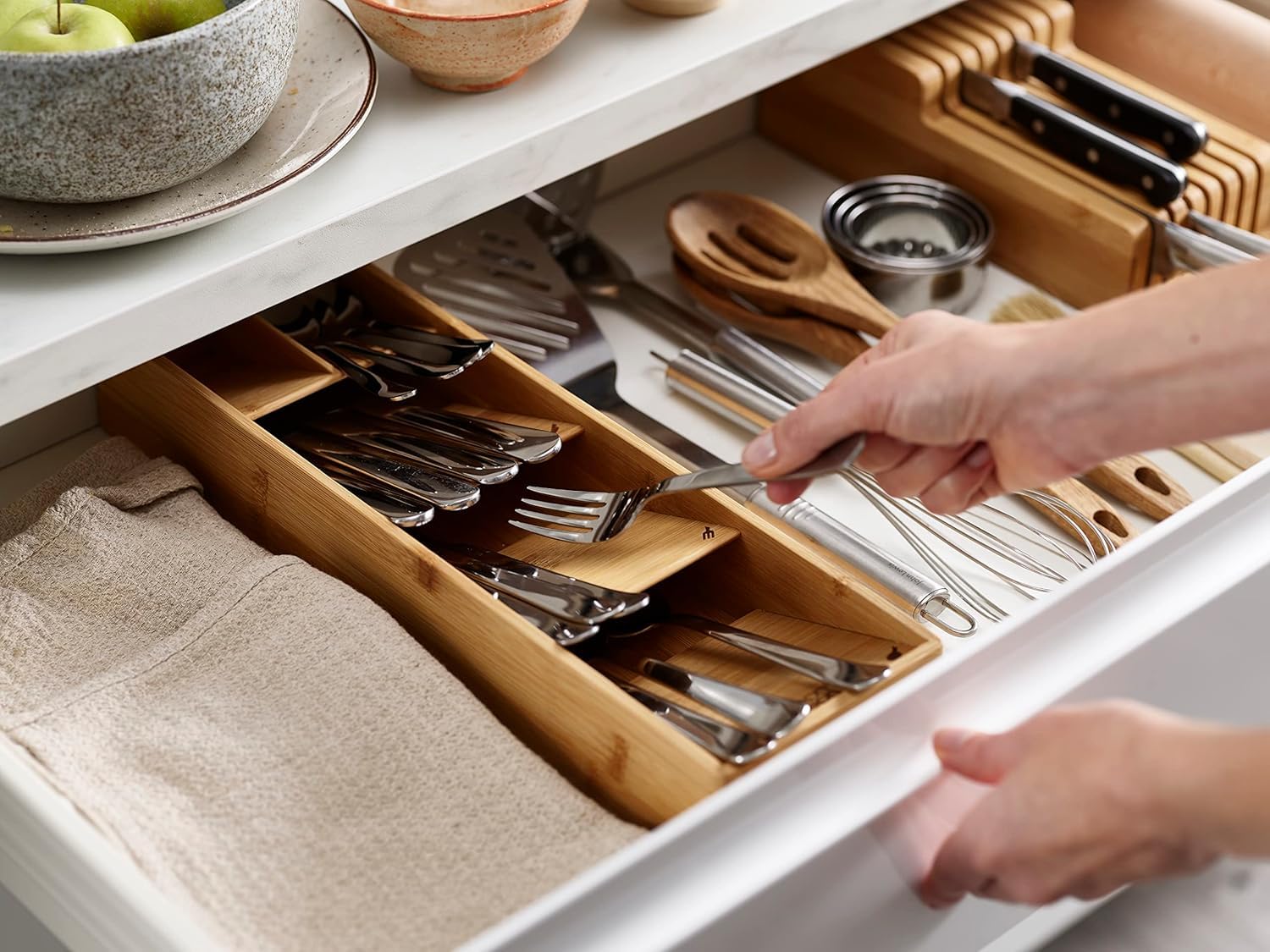 joseph-joseph-drawerstore-organisateur-de-tiroir-range-couverts-empilable-en-bam image 4