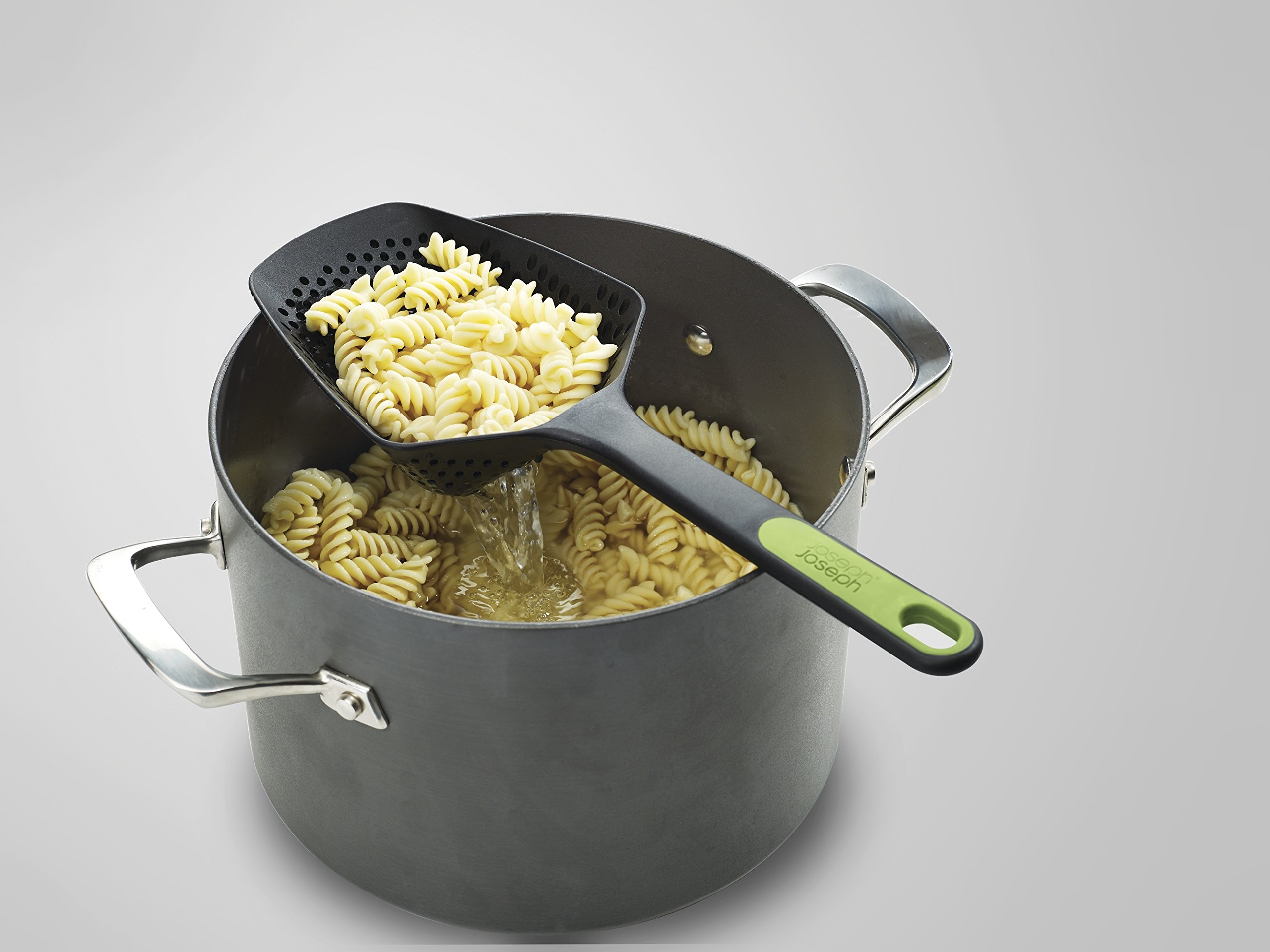 joseph-joseph-scoop-plus-passoire-gouttoir-manche-pour-goutter-et-servir-r-sista image 5