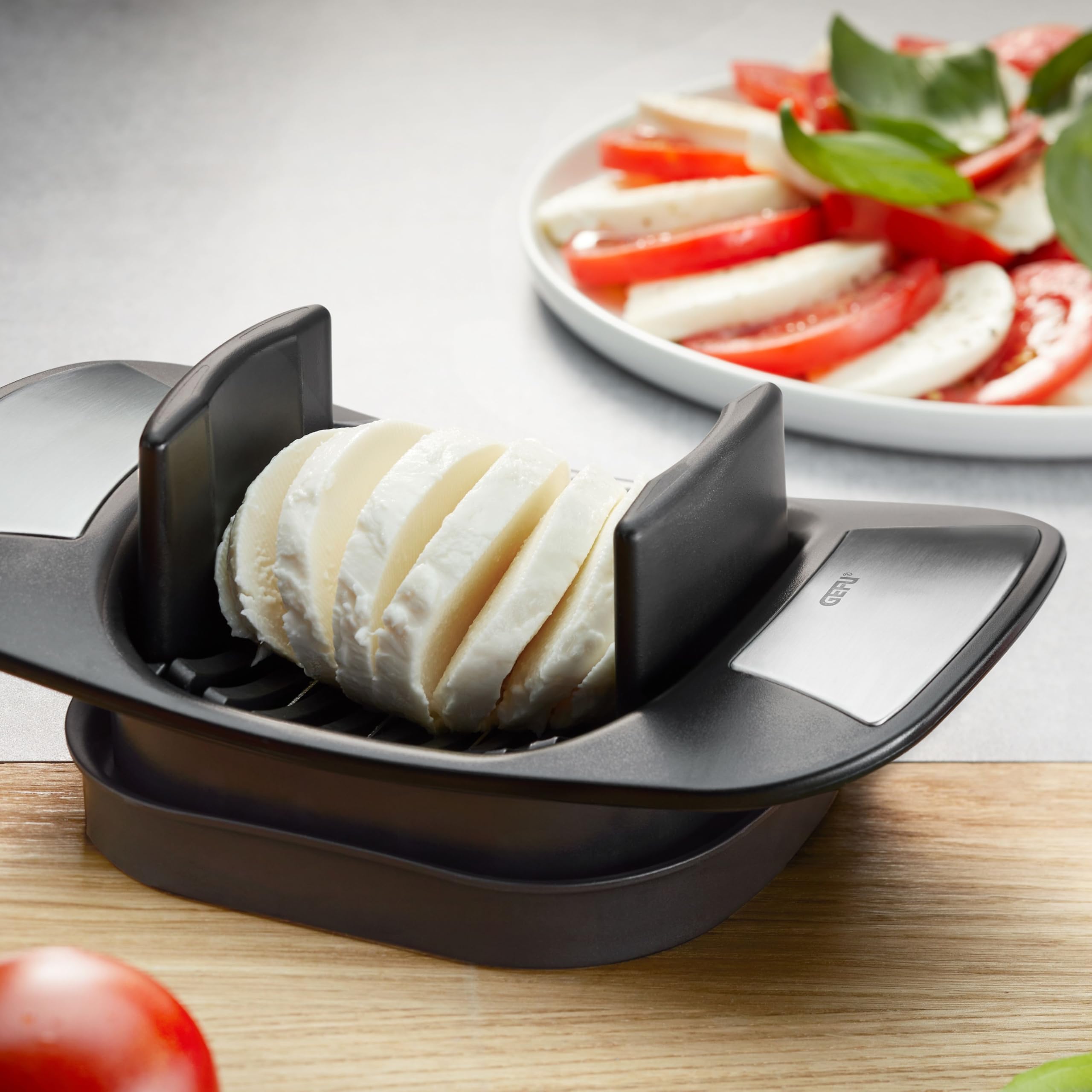 gefu-caprese-coupe-tomate-et-coupe-mozzarella-avec-lames-sp-ciales-tranches-r-gu image 2
