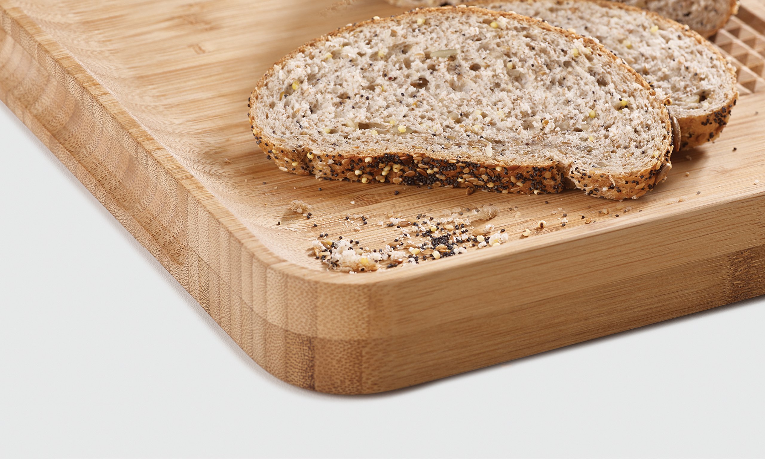 joseph-joseph-cut-carve-planche-d-couper-en-bambou-naturel-avec-grip-central-bor image 3